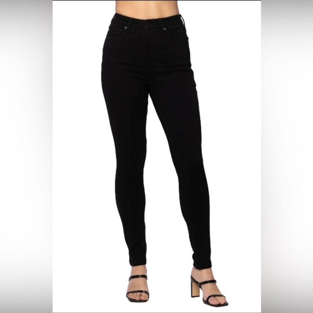 Judy Blue Black Skinny Jeans Size 2XL